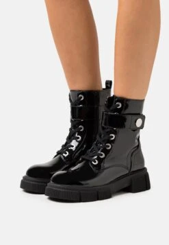 Enkellaarsjes Met Plateauzool - Black